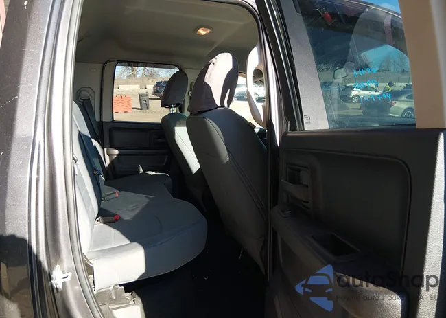 1C6RR7FT4FS758984: 44147011