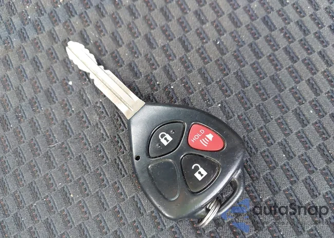 JTMBD32V486070360: 44147043