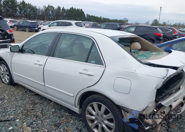 1HGCM66556A073859: 44146154