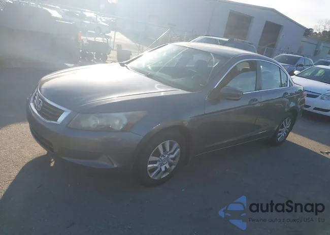 1HGCP26368A087044: 44146158