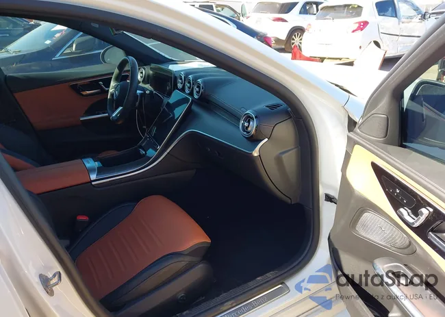 W1KAF4GB4PR090914: 44146205