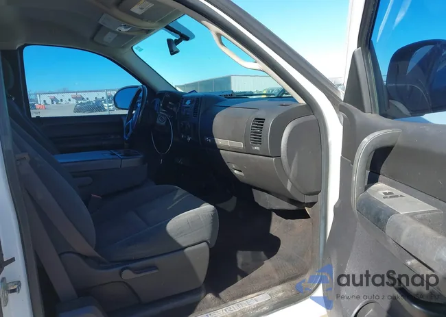 1GCEC290X9Z201361: 44146227