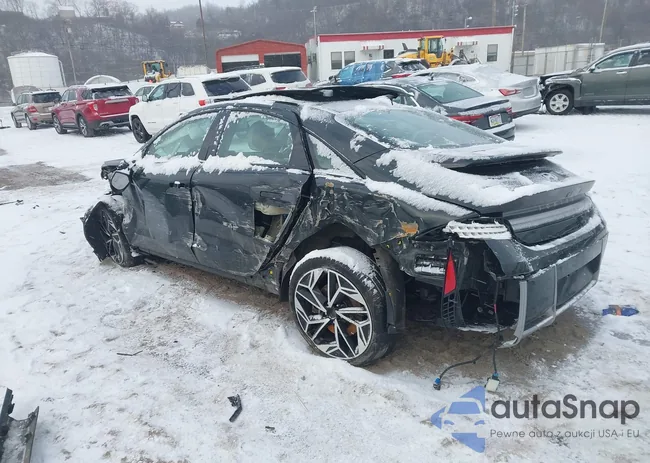 KMHM54AC6PA051750: 44146262