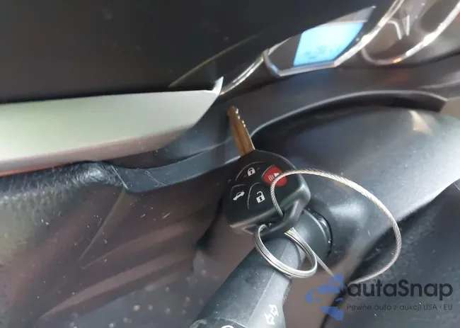 2T1BURHE1FC375105: 44146267