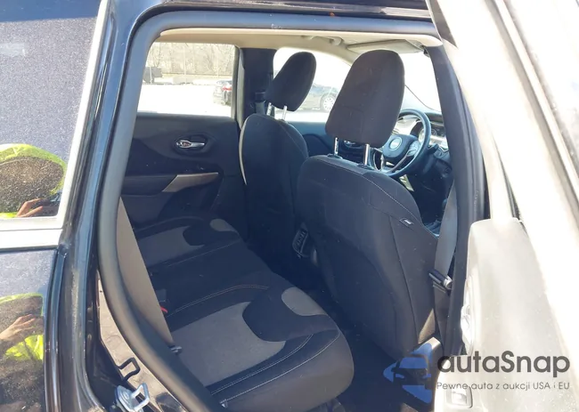 1C4PJMCB9JD500748: 44146274