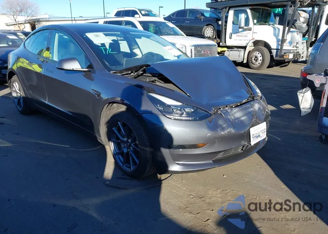 5YJ3E1EA4PF638883: 44146282