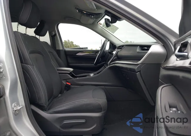 1C4RJKAG8N8559557: 44146295