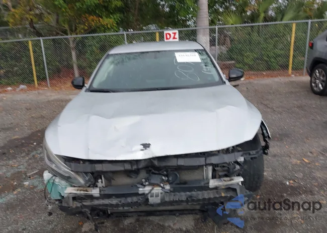 1N4BL4CV3KC258079: 44146360