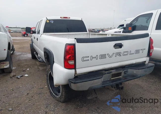 1GCHC23UX2F121008: 44146460