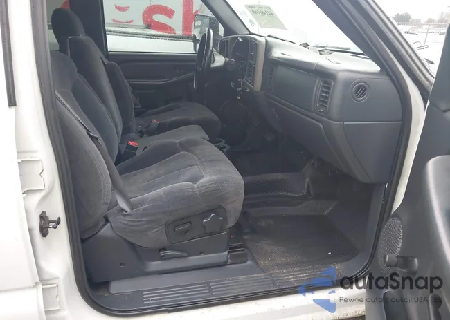 1GCHC23UX2F121008: 44146460