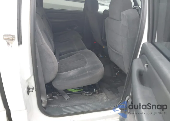 1GCHC23UX2F121008: 44146460