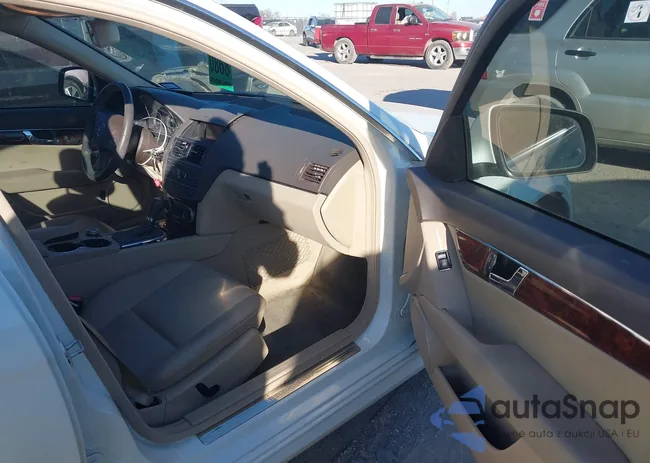 WDDGF54X49F220338: 44147552