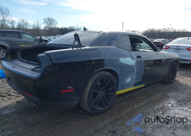 2C3CDZFJ1JH182847: 44147750