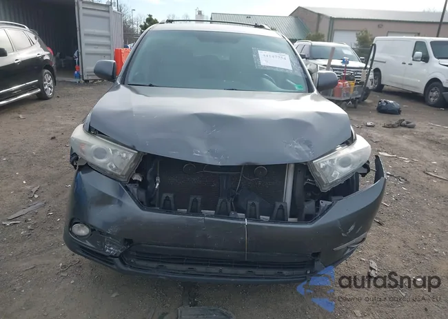 5TDBK3EH9DS262606: 44147754