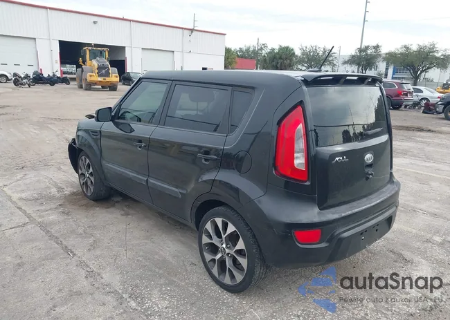 KNDJT2A62C7742616: 44147791