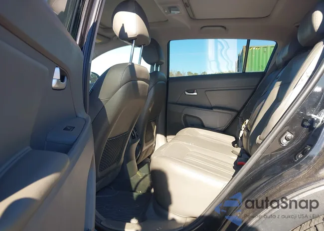 KNDPCCAC9G7851019: 44147823