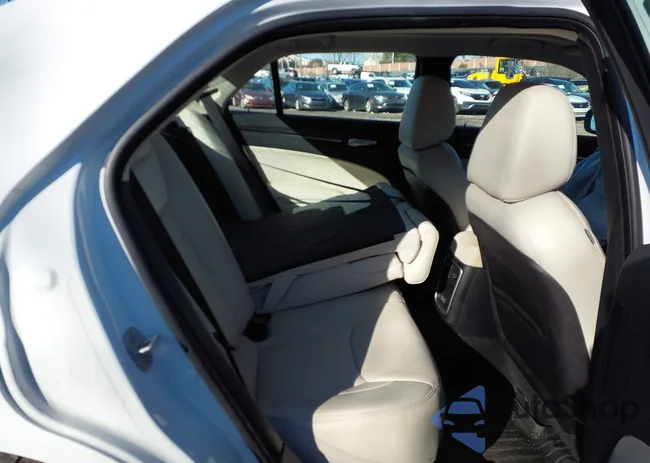 2C3CCARG0LH250174: 44147896