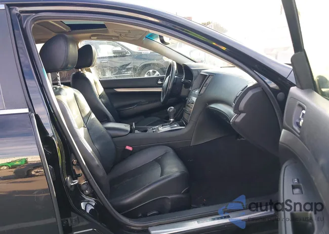 JN1CV6AP2CM623603: 44147901