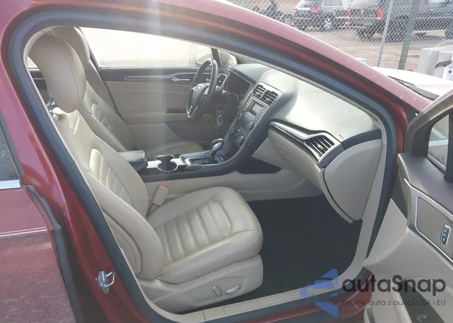 3FA6P0HD4ER328600: 44147903