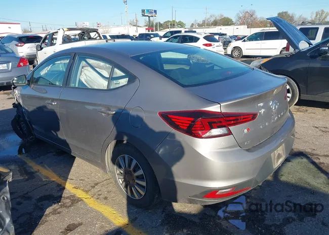 KMHD74LFXLU977515: 44147937