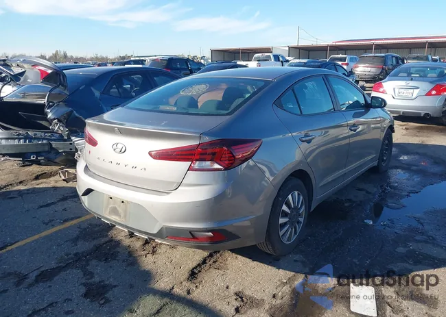 KMHD74LFXLU977515: 44147937