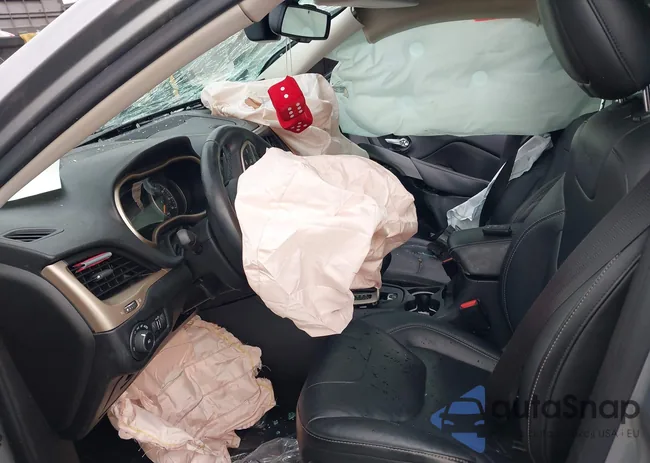 1C4PJMDS6FW752127: 44147947