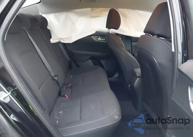 3KPF24AD0LE214429: 44147983