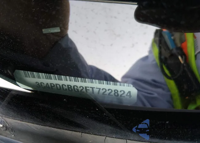 3C4PDCBG2FT722824: 44148015