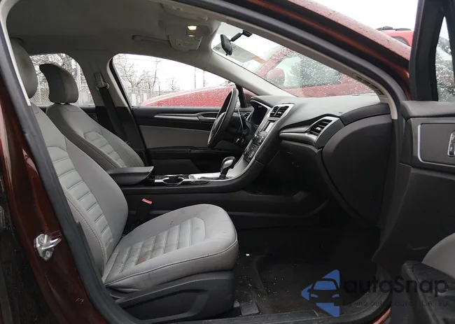 3FA6P0G72FR250055: 44148066