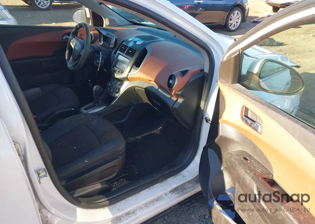 1G1JC5SH2G4185904: 44147114