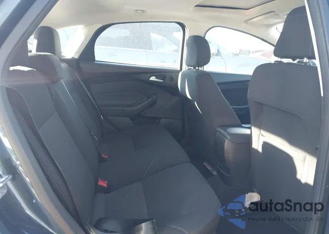 1FADP3M29JL213447: 44147163