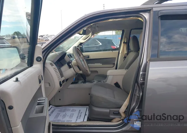 1FMCU0D79AKB24732: 44147179