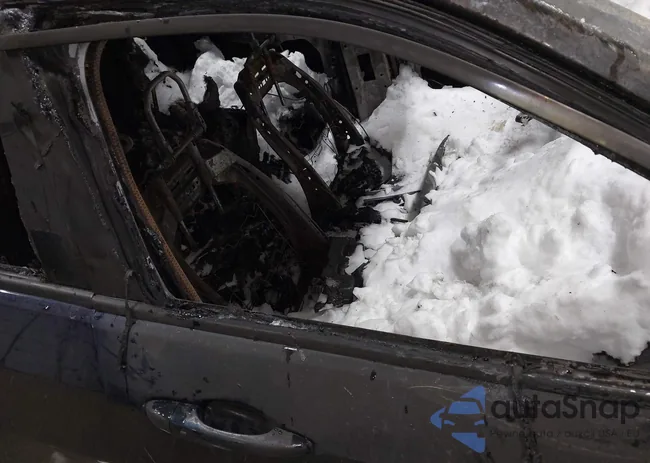 3C4NJDBB3KT836030: 44147209