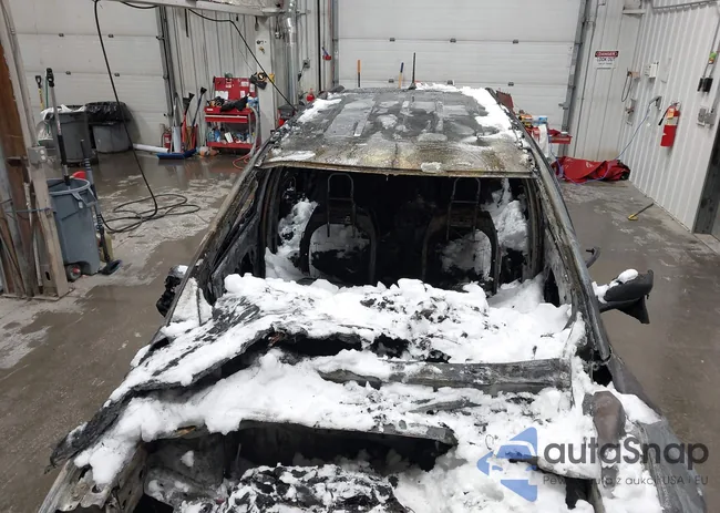 3C4NJDBB3KT836030: 44147209