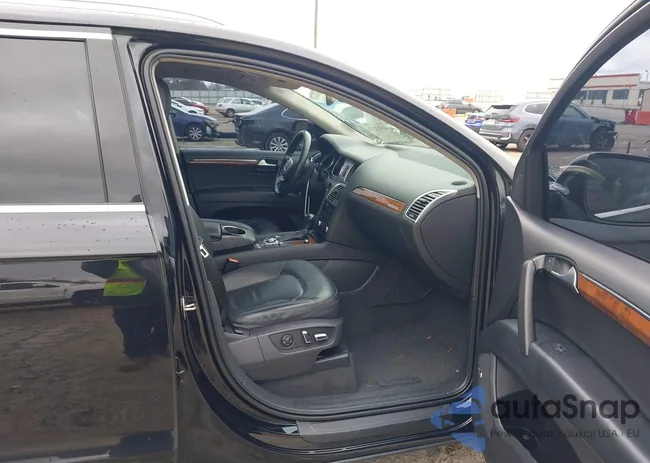 WA1LGAFEXFD003291: 44147273