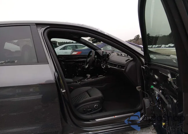 WAUB4AF4XMA086587: 44147279