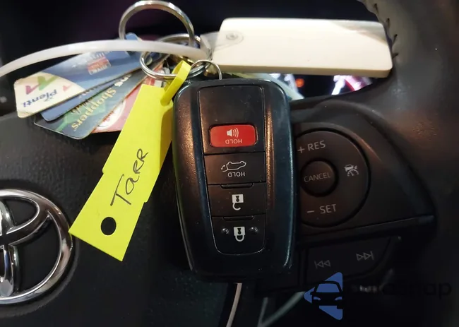 2T3J1RFV1KW048016: 44147330