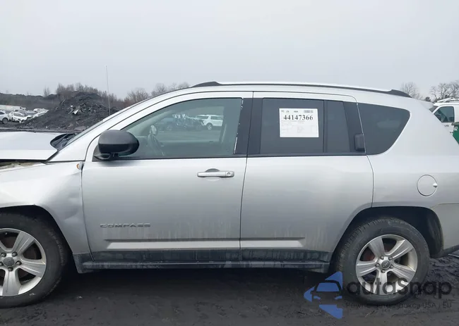 1C4NJDBB0CD575365: 44147366