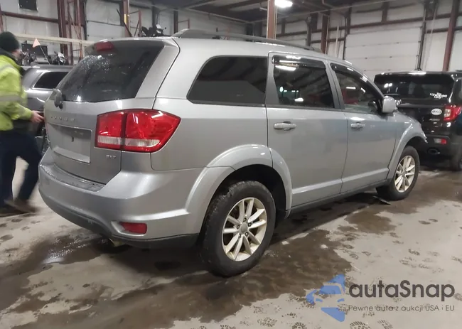 3C4PDDBG5GT105747: 44147417