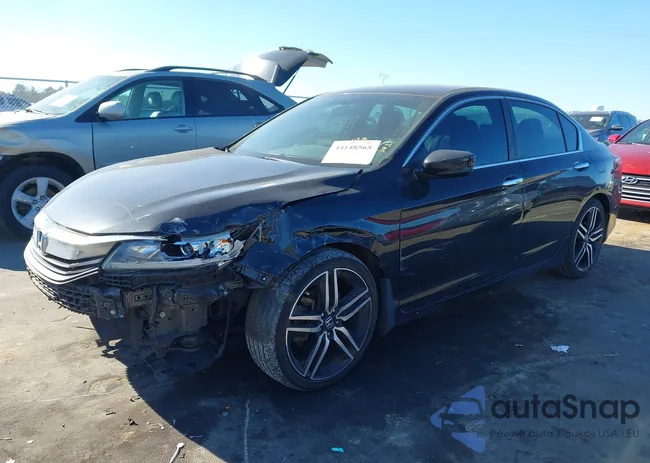 1HGCR2F56GA117217: 44148565