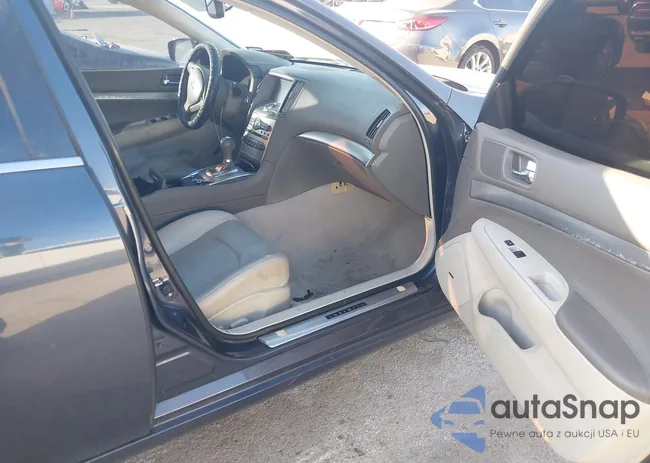 JN1CV6AP8CM627686: 44148665