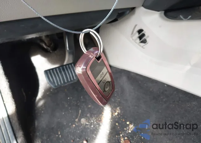 3FA6P0LU4JR270683: 44148674