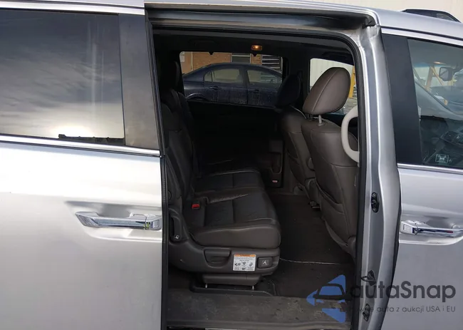 5FNRL5H61CB051033: 44148685