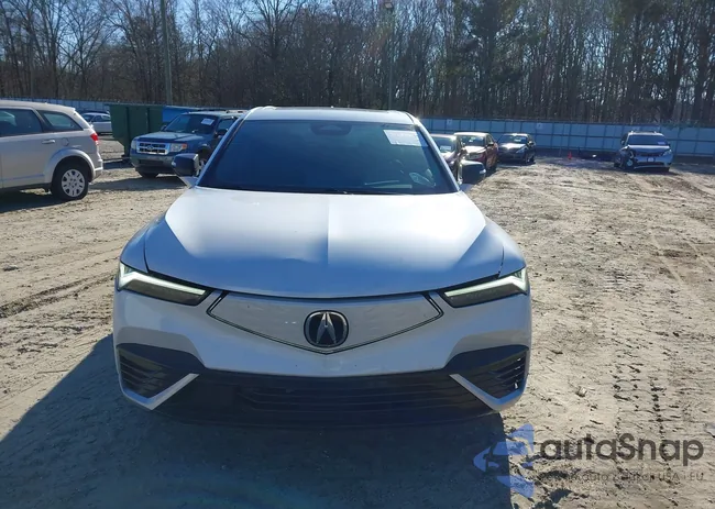 4W5KHMRK5RZ519375: 44148839