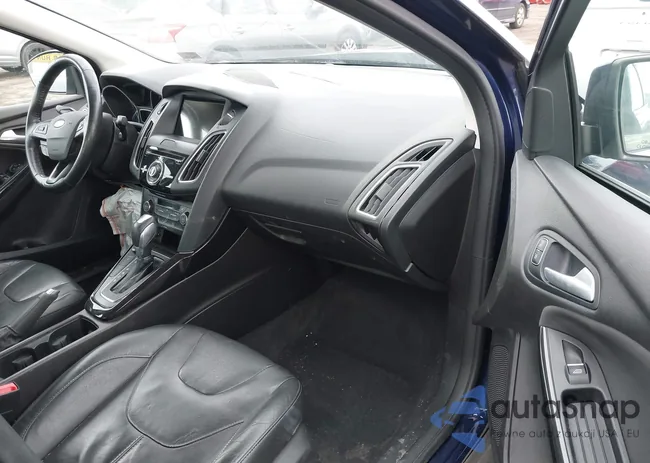 1FADP3J20GL229386: 44148840