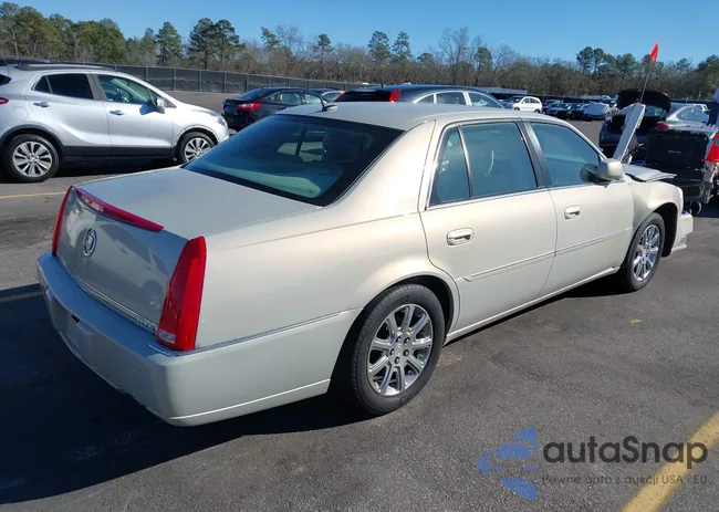 1G6KD57Y28U165917: 44148902