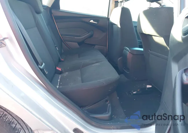 1FADP3F28JL214831: 44148910