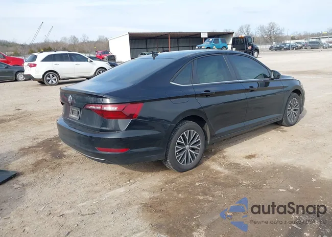 3VWC57BU8MM079523: 44148072