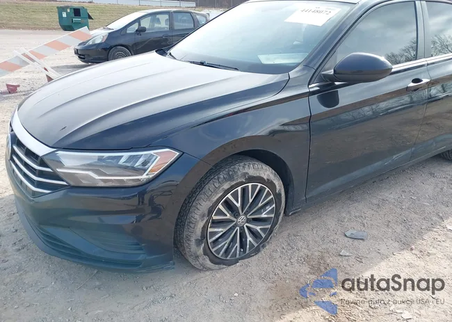 3VWC57BU8MM079523: 44148072