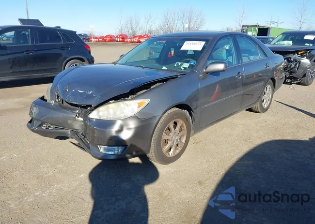 4T1BF30K35U614322: 44148094